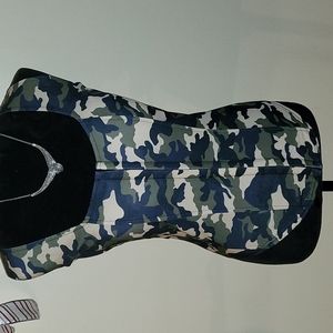 Camo  bustier .very cool and sexy with  metal hooks  up front